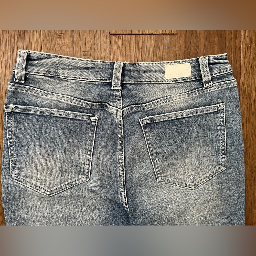 DENVER HAYES Hi-Rise Bermuda Shorts | Size 10 - Picture 8 of 10